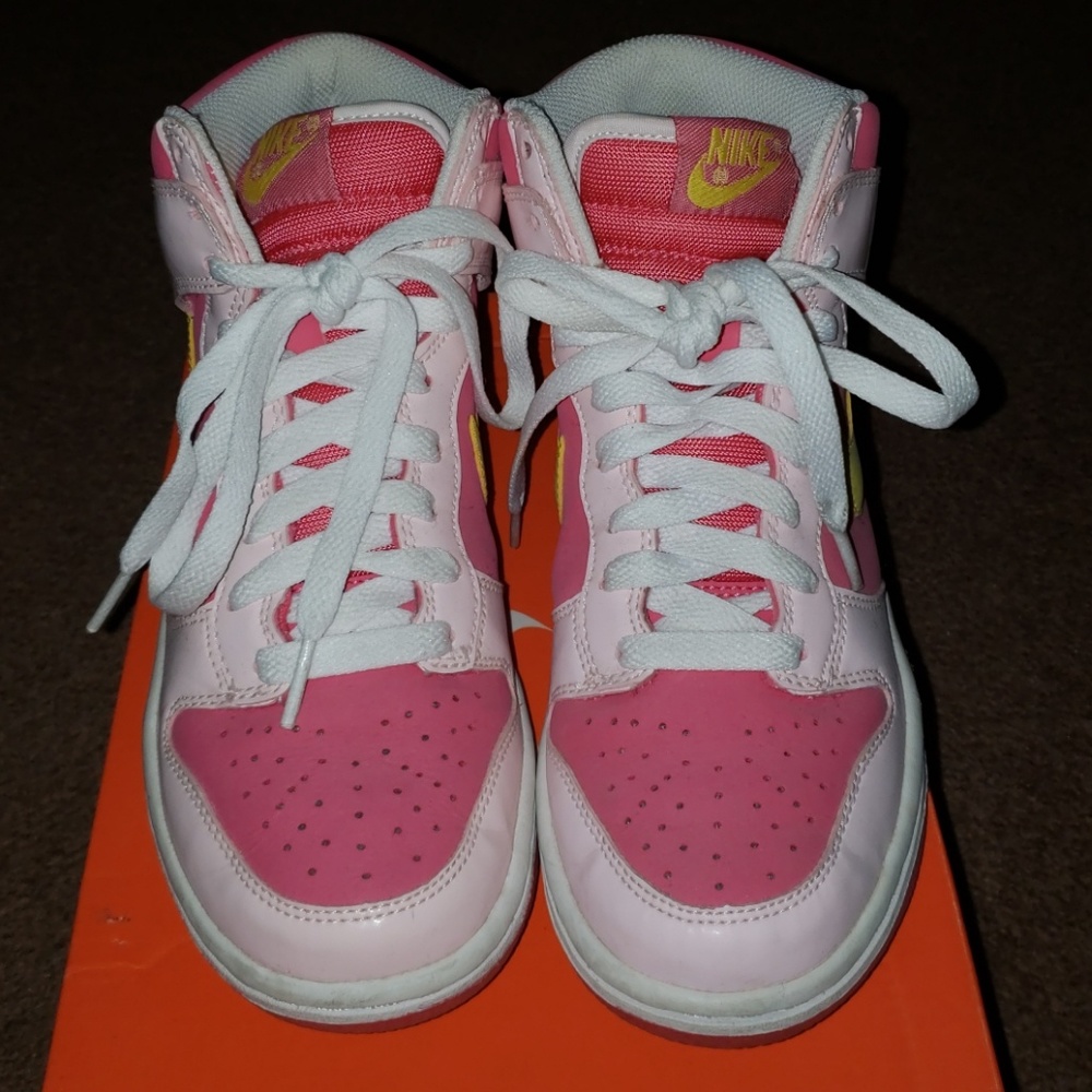 Nike Dunk High Shoes